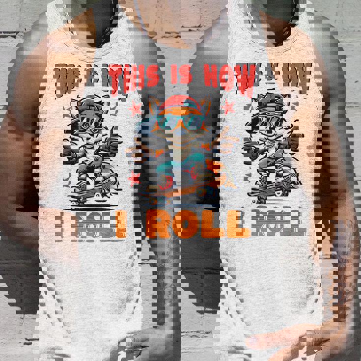 これが私がクールなフォックススケートをスケートボードで転がす方法です タンクトップ 彼への贈り物