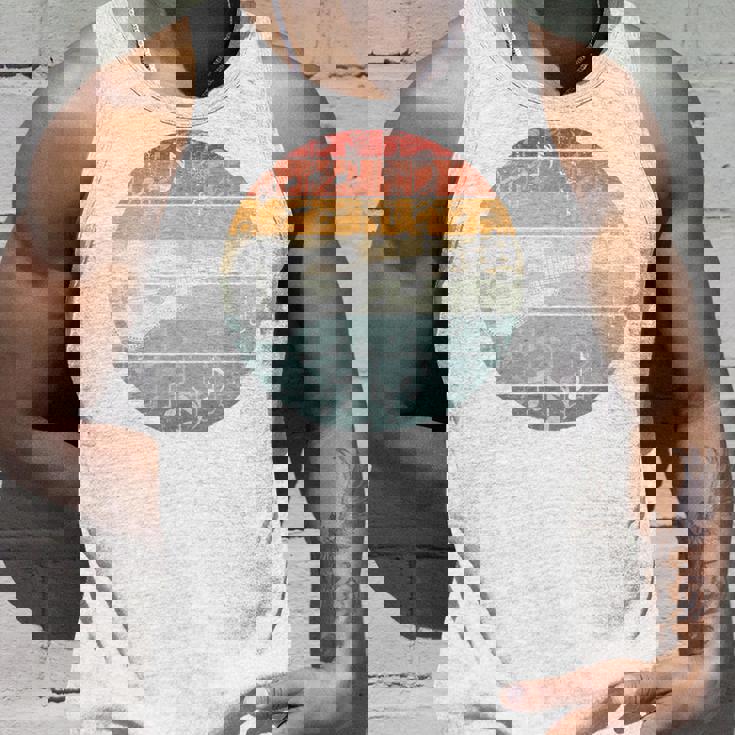 ウクレレ奏者 レトロ ウクレレ奏者 面白いウクレレ音楽 タンクトップ 彼への贈り物