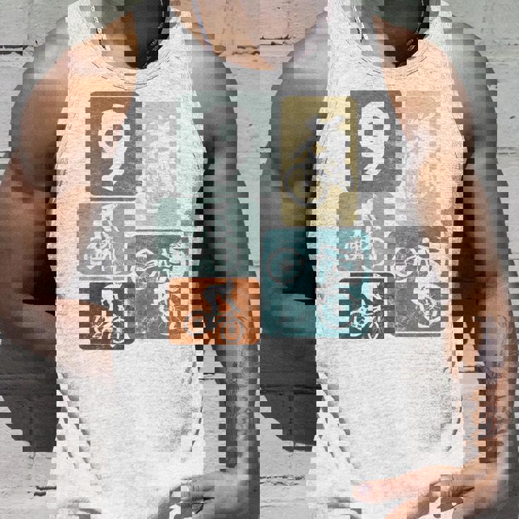 キッズ 9歳の男の子サイクリスト9歳の誕生日バイクマウンテンバイク タンクトップ 彼への贈り物