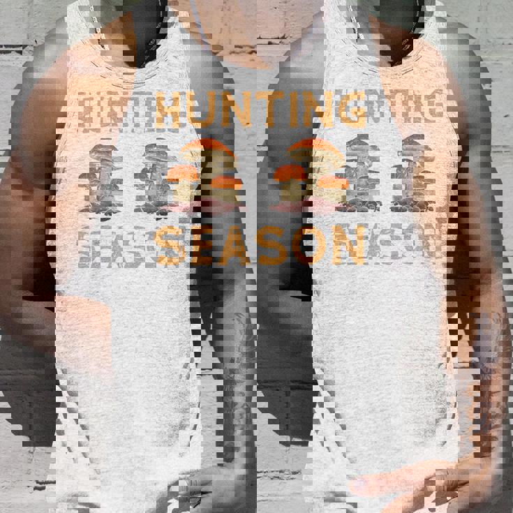 キノコ狩りの季節 長袖tシャツ タンクトップ 彼への贈り物