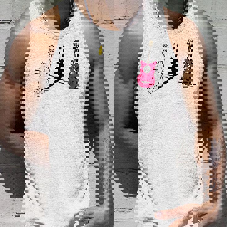 ギターの影を作る猫デザイン タンクトップ 彼への贈り物