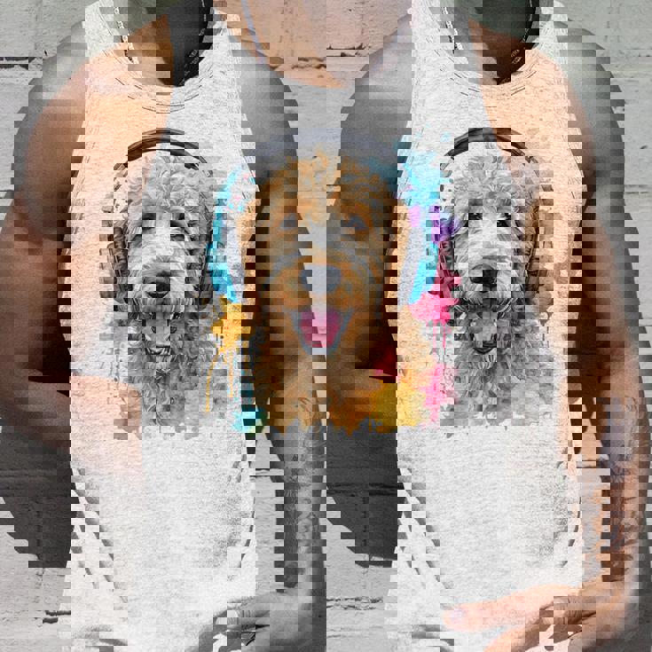 ゴールデンドゥードル、ヘッドフォン、犬、動物プリント タンクトップ 彼への贈り物