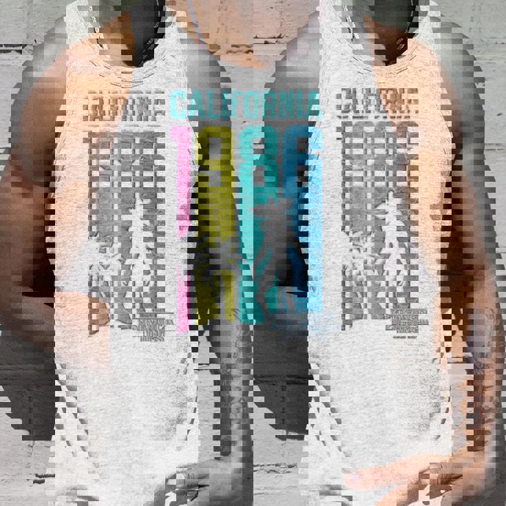 ストレンジャー・シングス デモゴルゴン カリフォルニア 1986年 ファン記念品 長袖tシャツ タンクトップ 彼への贈り物