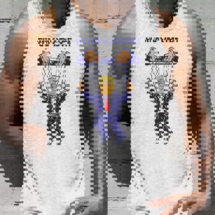 プーチンの操り人形トランプはロシアの資産政治パロディです タンクトップ 彼への贈り物