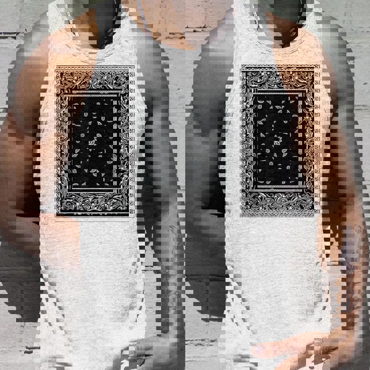 ホワイトブラックバンダナプリントtシャツ ペイズリー柄 タンクトップ 彼への贈り物