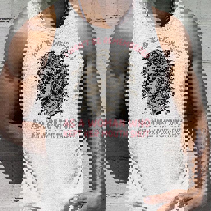 口を閉じた女として 記憶されない タンクトップ 彼への贈り物