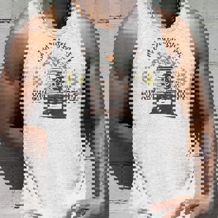 旅 おもしろ キャンプ 楽しい 登山 アウトドア キャンピングカー 人生は旅だ タンクトップ 彼への贈り物