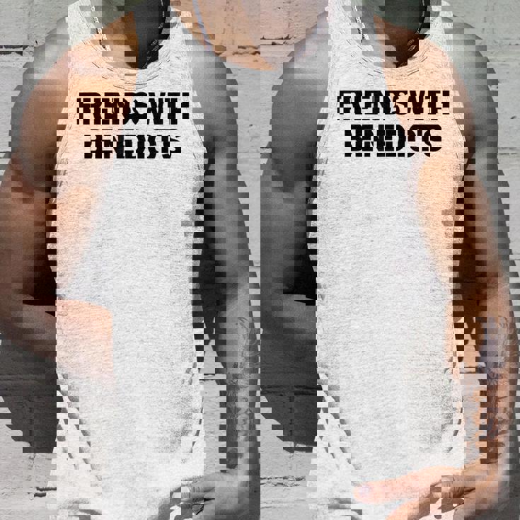 面白いエッグベネディクトの名言「ベネディクトの友達かっこいい」 タンクトップ 彼への贈り物