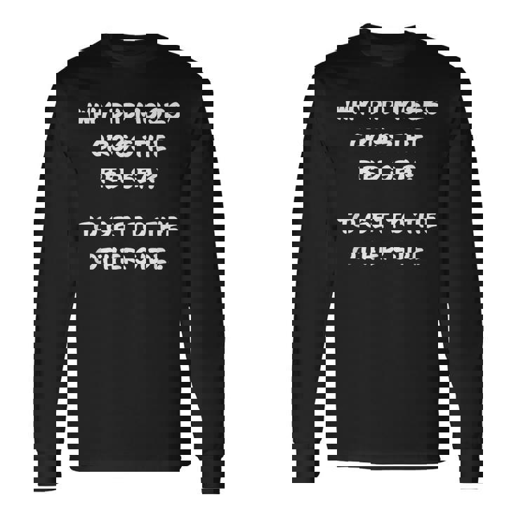 Clean Bible Character Humor – Moses & The Redea 長袖Tシャツ