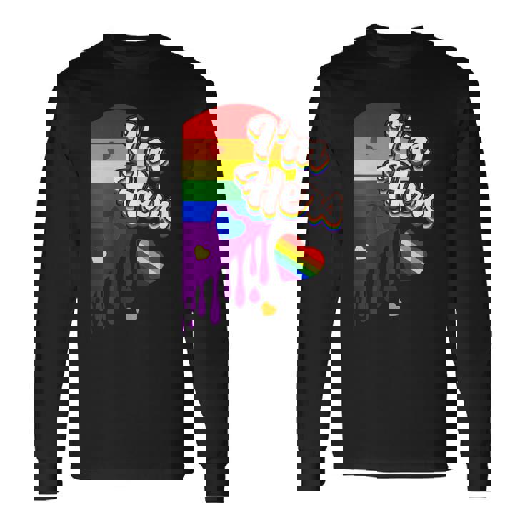 I'm Hers &He's Mine 虹のハート Lgbtq プライド デザイン 長袖Tシャツ