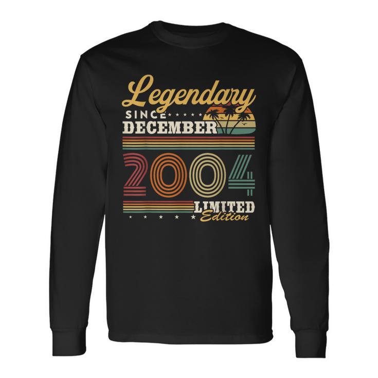 Vintage Cadeau Anniversaire 20 Ans Nés En Décembre 2004 T-shirt à manches longues