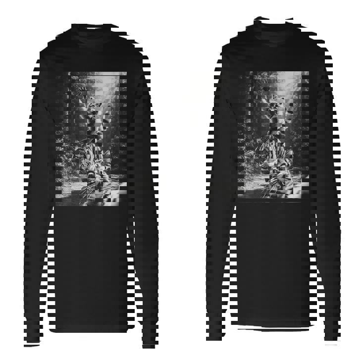 おもしろいアライグマ乗馬トラ驚いた怖い猫の自撮り。 長袖Tシャツ