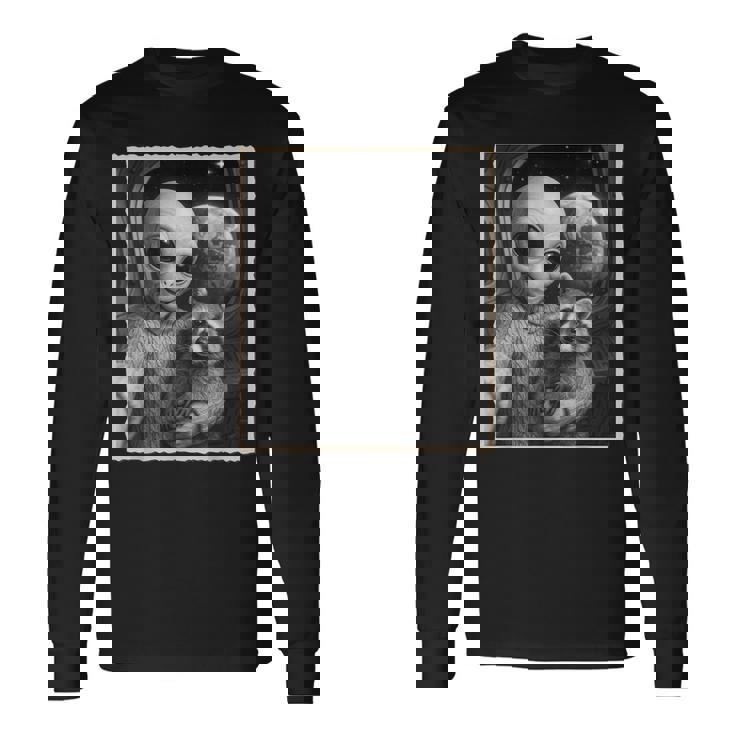 アライグマとエイリアンセルフィー、Ufo&地球写真、面白いエイリアン 長袖Tシャツ