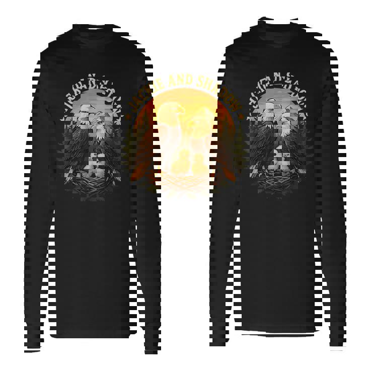 ジャッキーとシャドウ ハクトウワシビンテージ野生動物 自然 長袖Tシャツ