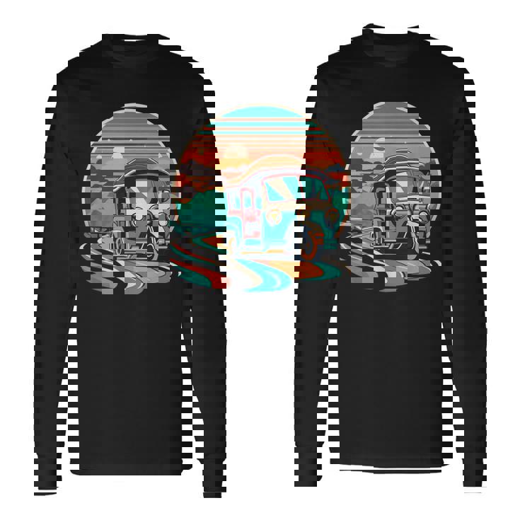 前景にアジアのトゥクトゥク 長袖Tシャツ