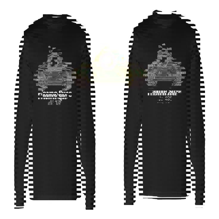 天安門スクエア民主主党抗議 64 1989年6月4日 戦車男 長袖Tシャツ