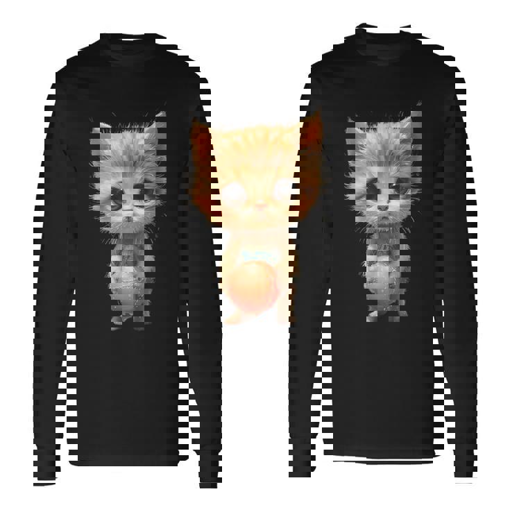 子猫、茶トラ、かわいい、おもしろい、癒し、ビーチ、ボール、砂浜、夏、海、ビーチボール、可愛い 長袖Tシャツ ギフトのアイデア