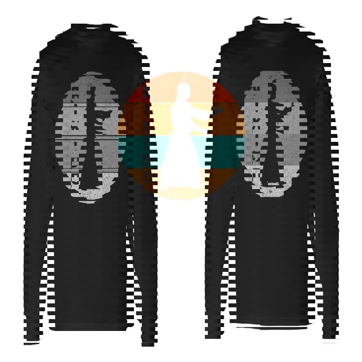 道場開業医のためのビンテージ合気道武道デザイン。 長袖Tシャツ