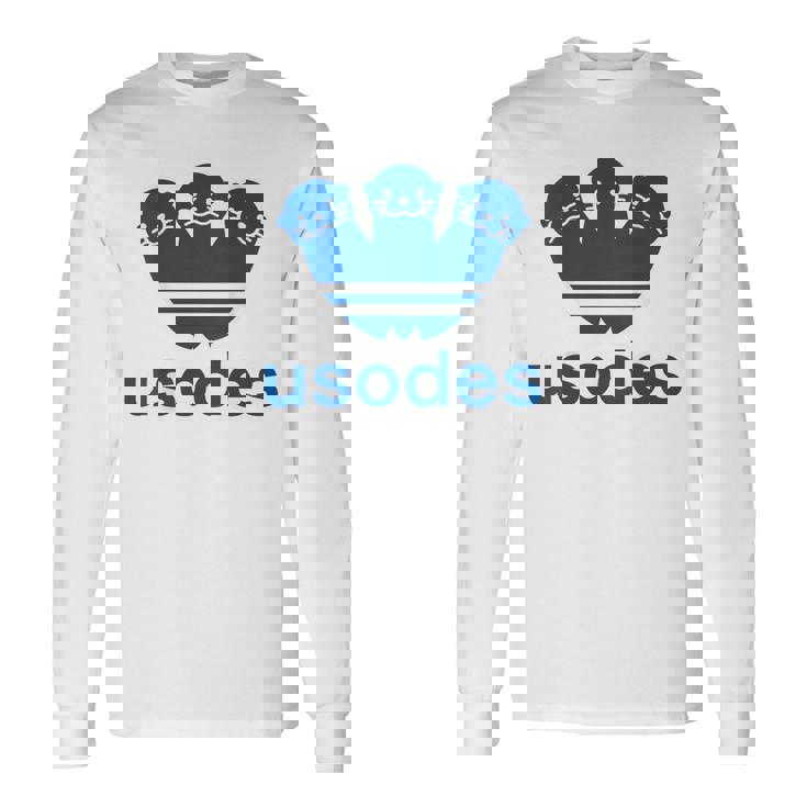 【バックプリント・背中側】ウソデス Usodes かわうそです。《ブルー 青》スポーツ ブランド パロディ 面白い 長袖Tシャツ