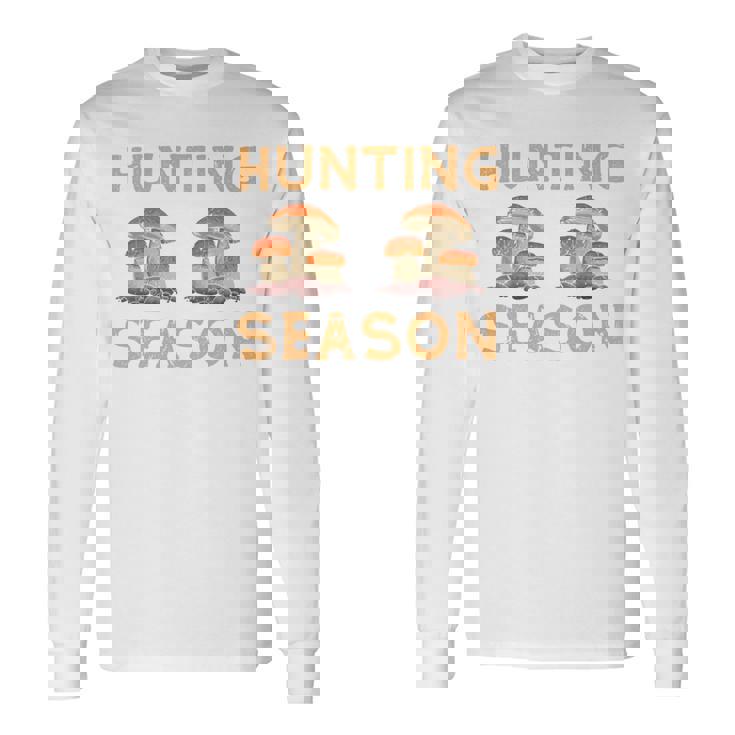 キノコ狩りの季節 長袖tシャツ 長袖Tシャツ