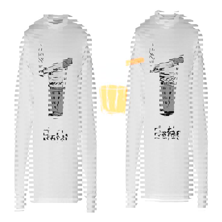 朝食タバコとウイスキー、面白いtシャツギフト。 長袖Tシャツ