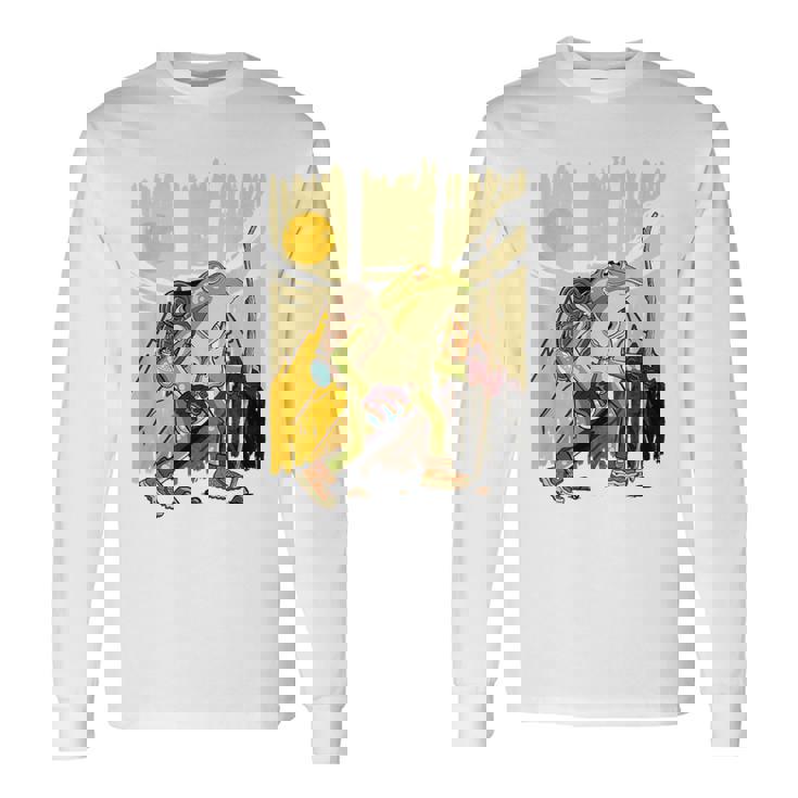 楽しいカエル ハイキングと登山愛好家 長袖Tシャツ