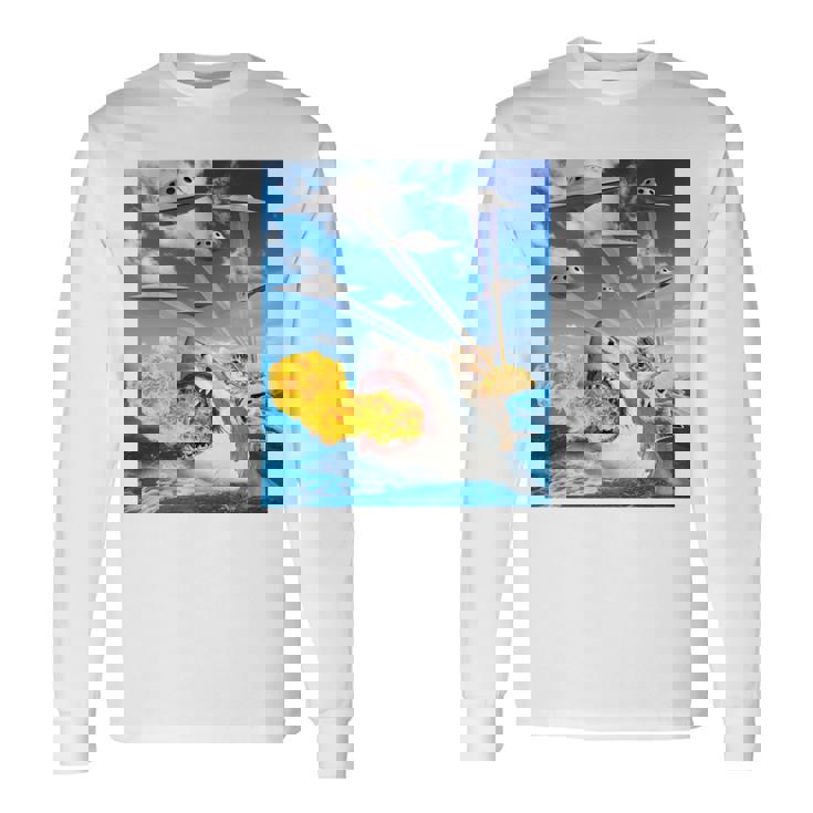 猫に乗って火を吐くサメレインボーレーザータコス 長袖tシャツ 長袖Tシャツ