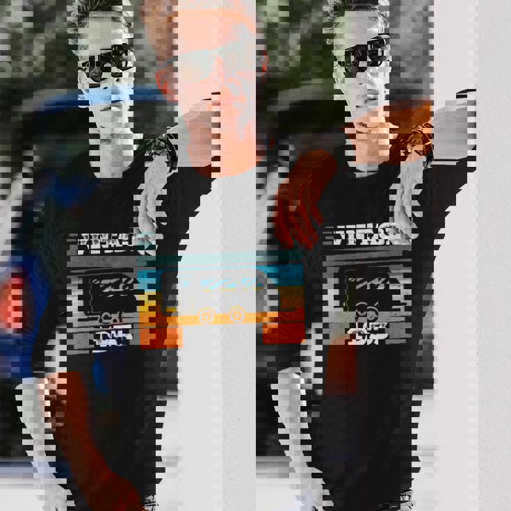 1953 年生まれのキャンピングカー バースデーキャラバン 長袖Tシャツ 彼への贈り物