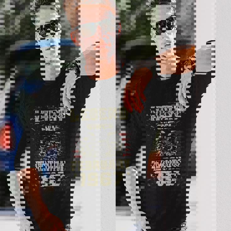 1967年2月以来の伝説 1967年2月生まれ。 長袖Tシャツ 彼への贈り物