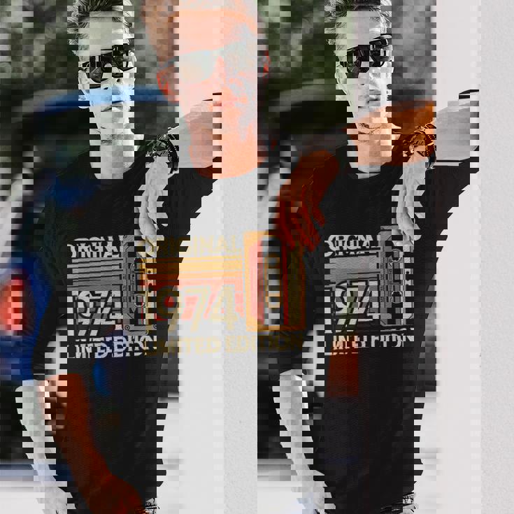 1974 誕生日 カセットテープ ヴィンテージ レトロ 1974 長袖Tシャツ 彼への贈り物