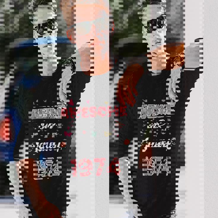 1974年1月から素晴らしい花、1974年1月の誕生日。 長袖Tシャツ 彼への贈り物