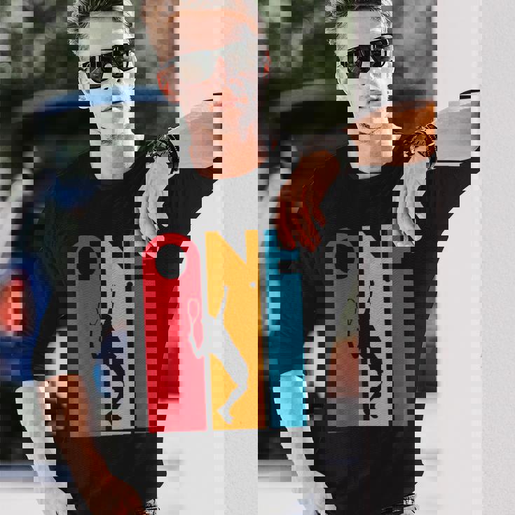 1歳の誕生日ギフト ヴィンテージ テニス 誕生日 1歳 長袖Tシャツ 彼への贈り物