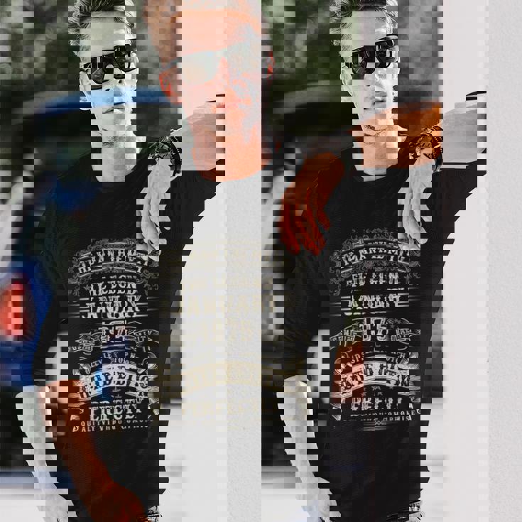 50歳 誕生日プレゼント 男性用 1975年1月 50歳の誕生日 長袖Tシャツ 彼への贈り物