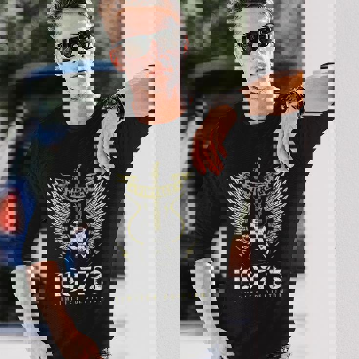 52歳のギフト ヴィンテージ 1973年生まれ レトロ 52歳の誕生日 長袖Tシャツ 彼への贈り物