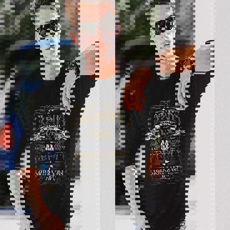 58 Birthday レディース メンズ ヴィンテージ 1965 レジェンド ファニー 長袖Tシャツ 彼への贈り物