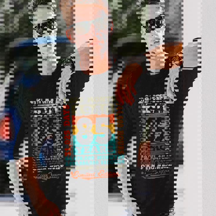 85歳 1020ヶ月 Of Being Awesome 1940 85歳の誕生日 長袖Tシャツ 彼への贈り物