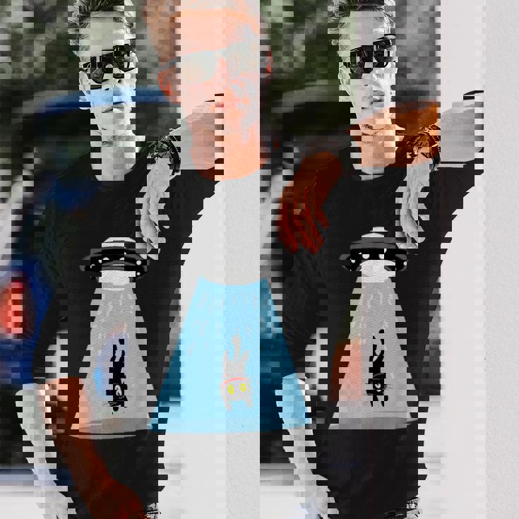 Alien Cat Abduction Ufo Cat Alien Abduction 長袖Tシャツ 彼への贈り物