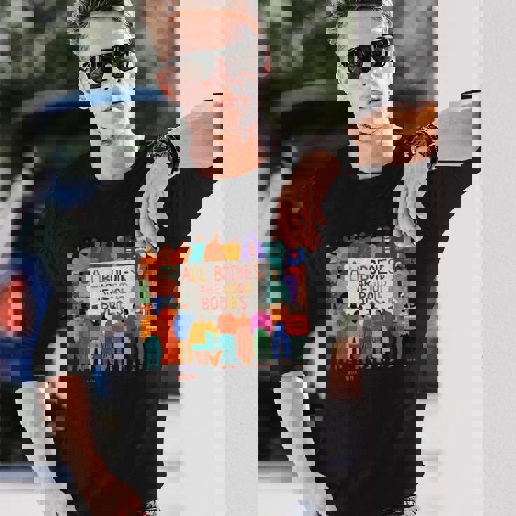 All Bodies Are Good Bodies – Body Positive – Italyデザイン 長袖Tシャツ 彼への贈り物