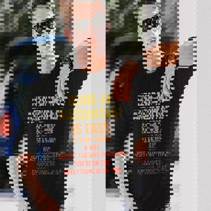 Being An Accountant Is Easy Accounting Cpaグラフィック 長袖Tシャツ 彼への贈り物