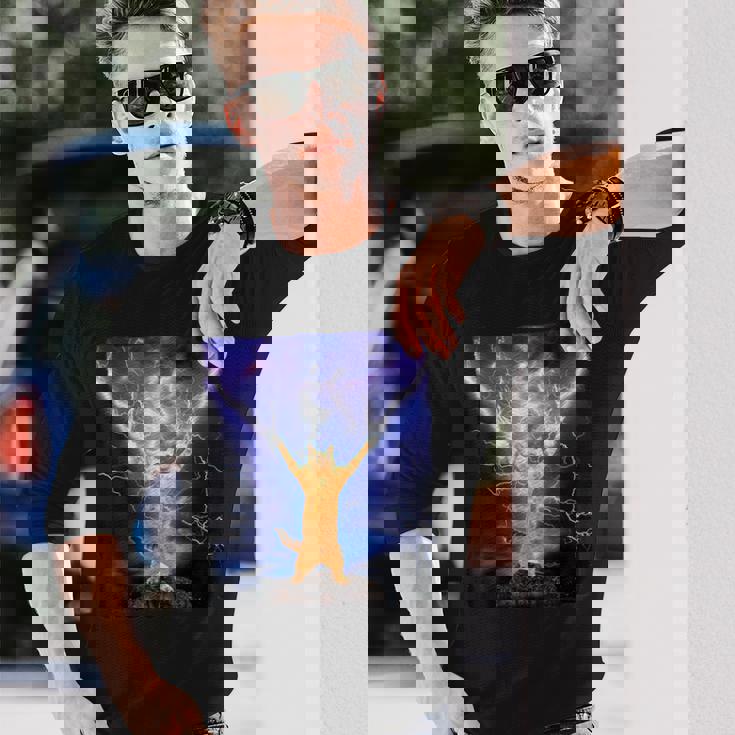 Cat Merch おかしな猫 稲妻 サンダーボルト オン マウンテン 長袖Tシャツ 彼への贈り物