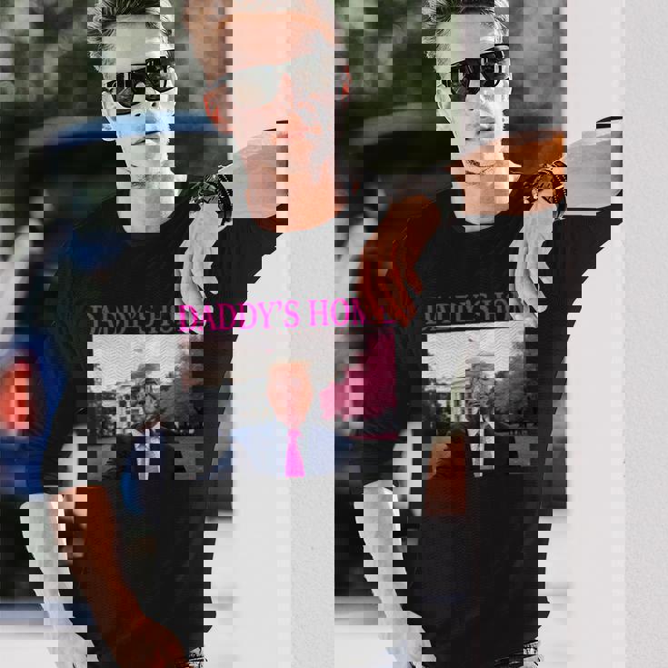 Daddy's Home President Donald Trump Pink Trumpelfie 長袖Tシャツ 彼への贈り物