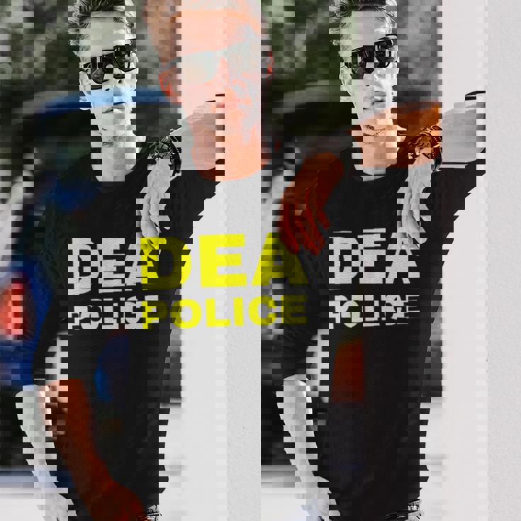 Dea Police Drug Enforcement Administration フロントとバック 長袖Tシャツ 彼への贈り物