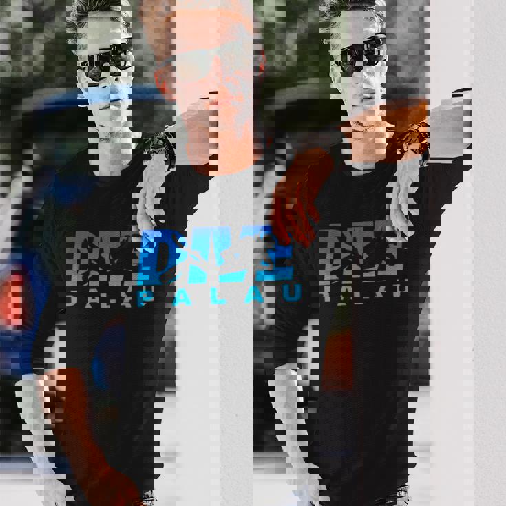 Dive Palau、パラオでのスキューバダイビング 長袖Tシャツ 彼への贈り物