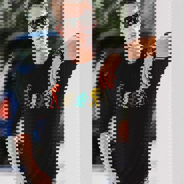 Evolution フォトグラファー カメラ 進歩 歴史 レトロ レンズ 長袖Tシャツ 彼への贈り物