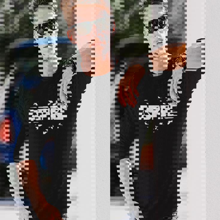 Fly High & Be Aspire Quotes Wise Advise Illustration Graphic 長袖Tシャツ 彼への贈り物