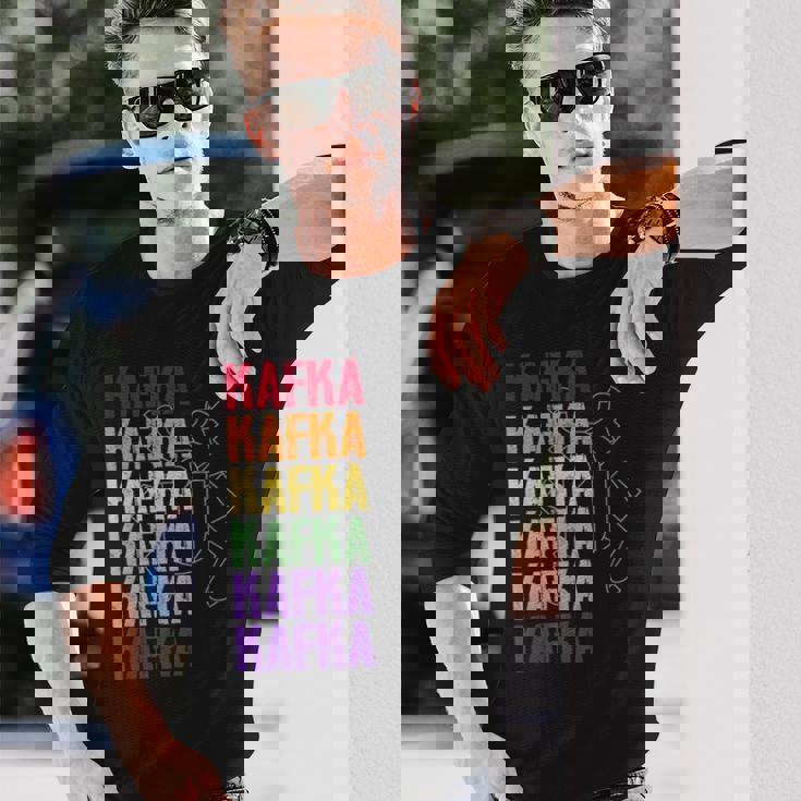 Franz Kafka The Metamorphosis 長袖Tシャツ 彼への贈り物