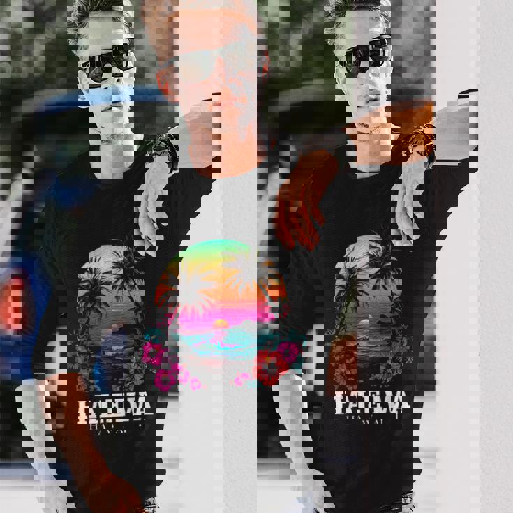 Haleiwa ハワイ ハワイアン ハイビスカス 花 サーファー お土産 長袖Tシャツ 彼への贈り物