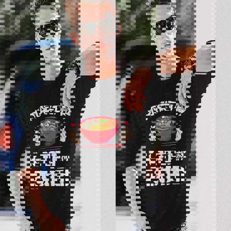 K-Pop And ラーメン 韓国 長袖Tシャツ 彼への贈り物