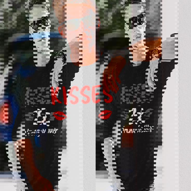 Kisses 25 Imave For College バレンタインデー デザイナー 長袖Tシャツ 彼への贈り物