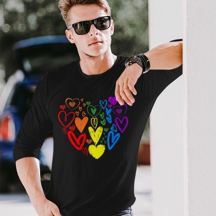 Lgbtq レインボーフラッグハート Lgbtqia バレンタインデー プライドムーン 長袖Tシャツ 彼への贈り物